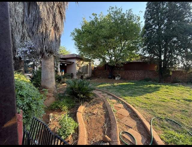3 BEDROOM HOUSE FOR SALE IN BRAKPAN CENTRAL